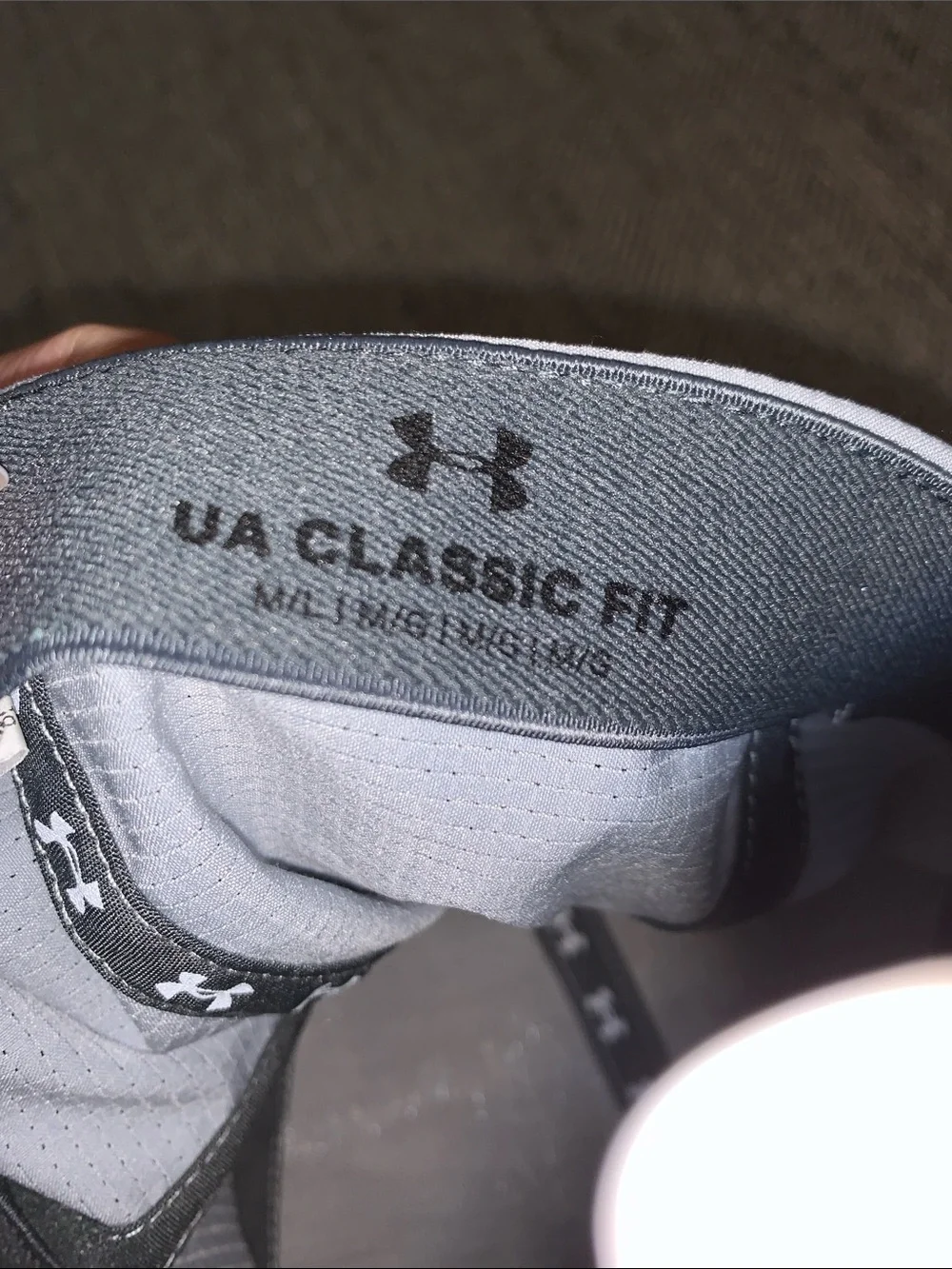 Gray Under Armour hat, cap medium large